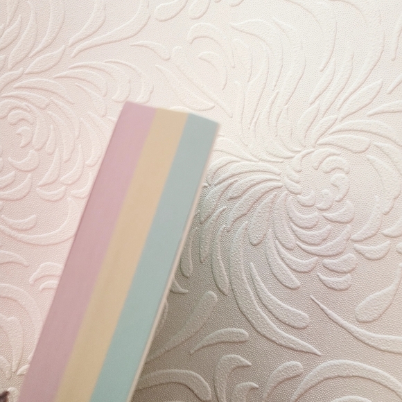 kate spade Notepad - Picture 3 of 7